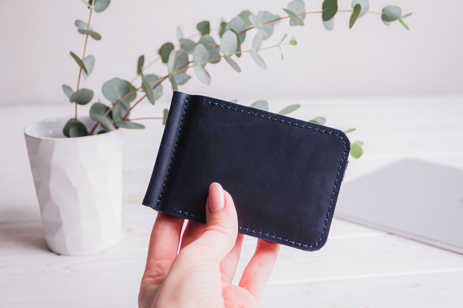 Чорний гаманець-затискач для грошей
